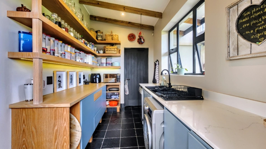 3 Bedroom Property for Sale in Brenton On Lake Western Cape